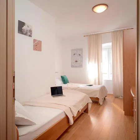 Apartment T&t - Zf Hvar