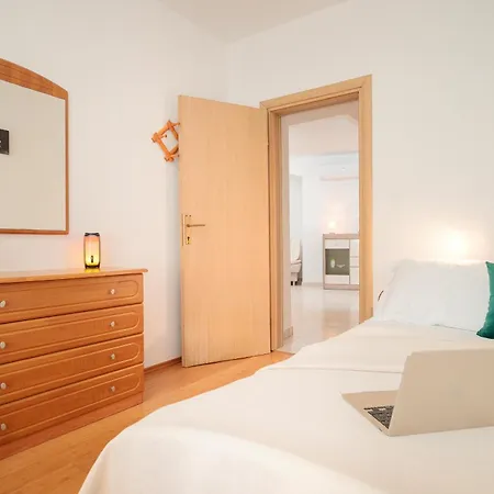 Apartment T&t - Zf Hvar